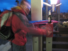 Noch schnell die Fahrkarte gelocht ...